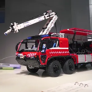 ساختنی مولد کینگ 19004 ماشین آتش نشانی Airport Rescue کنترلی