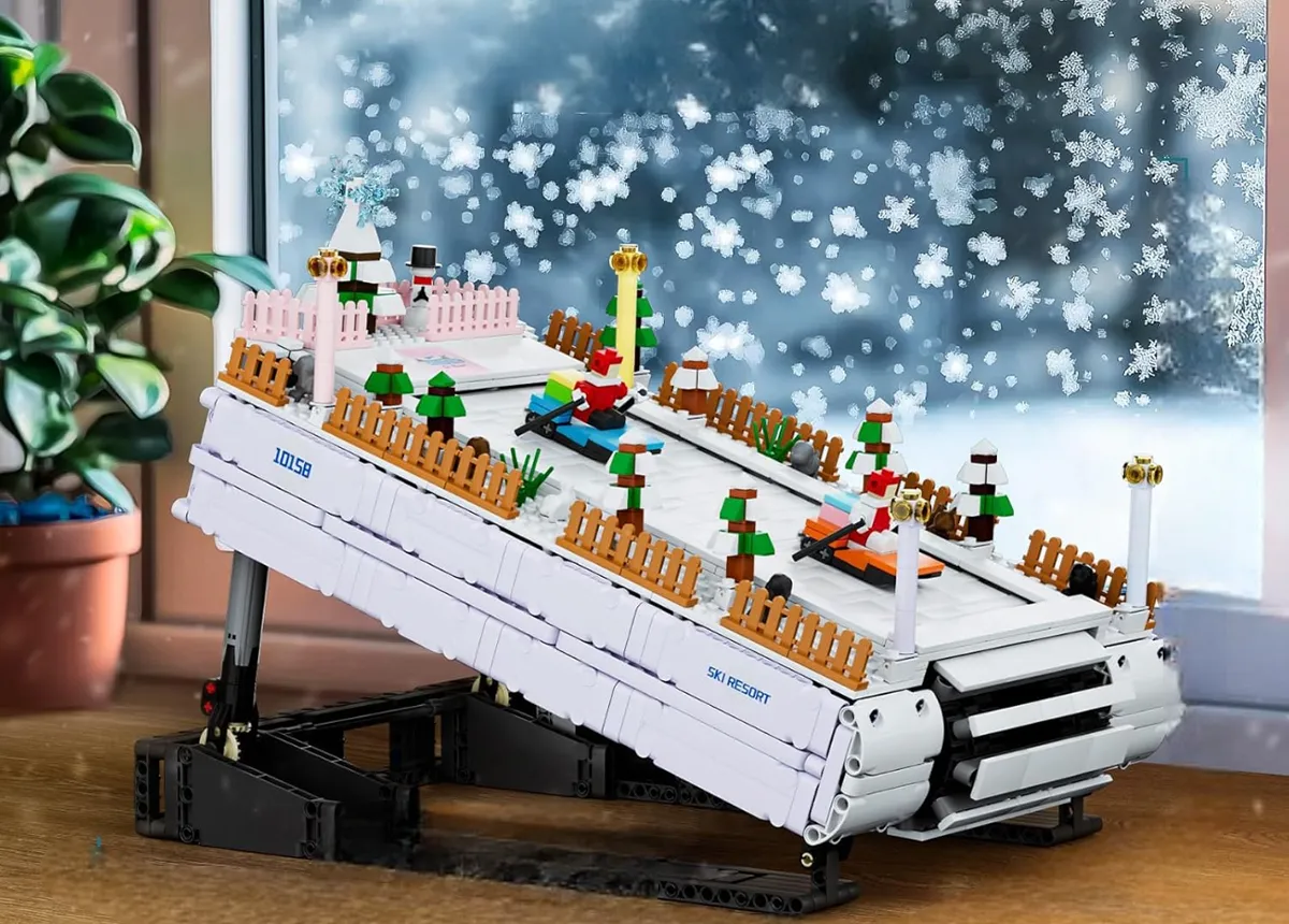لگو مولد کینگ 10158 پیست اسکی کریسمسی Ski Resort الکتریکی