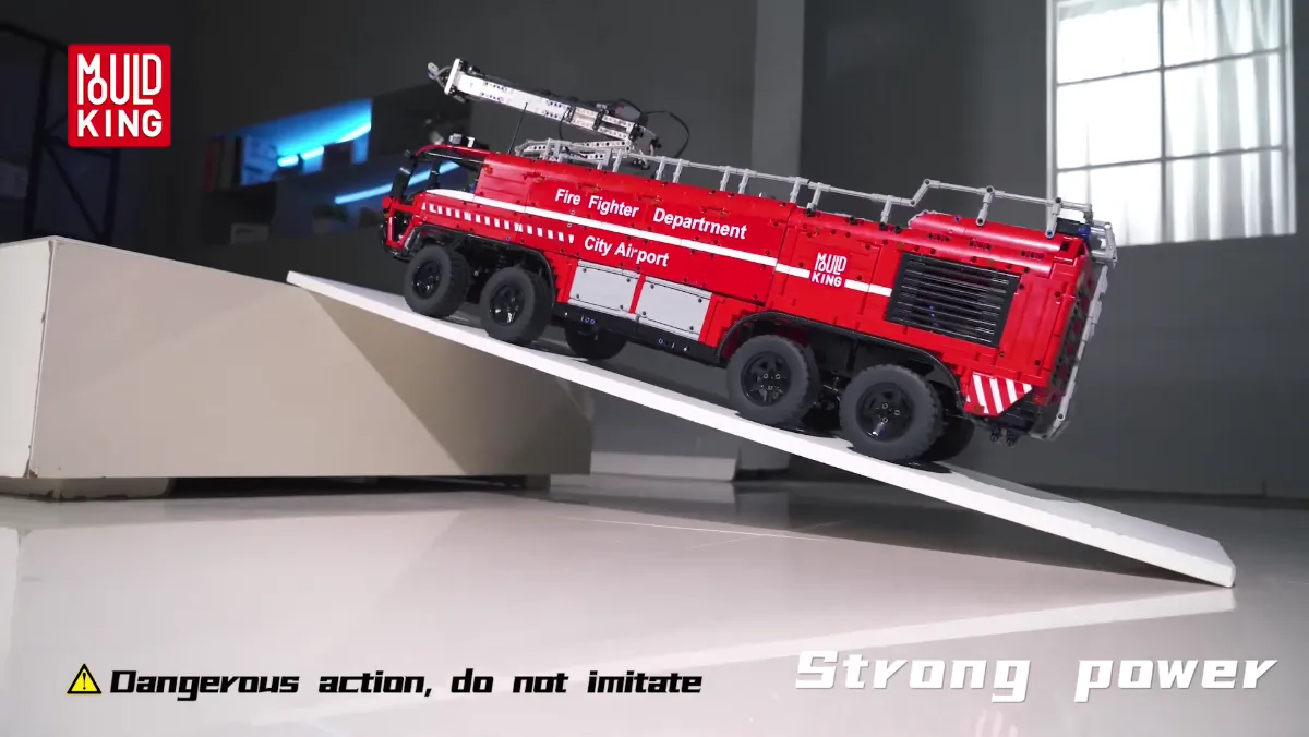 ساختنی مولد کینگ 19004 ماشین آتش نشانی Airport Rescue کنترلی